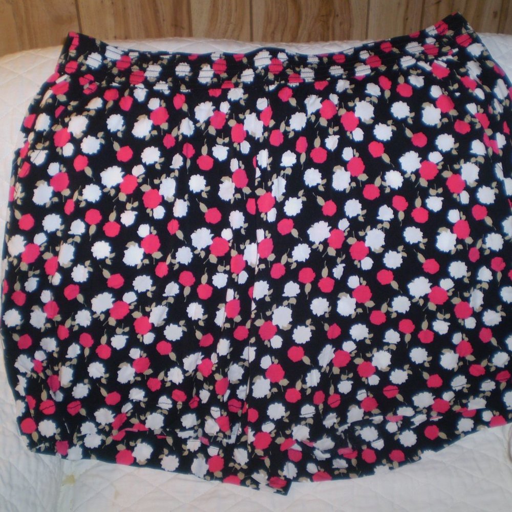 NWT Lane Bryant Floral Shorts Cool Rayon Sz 18/20